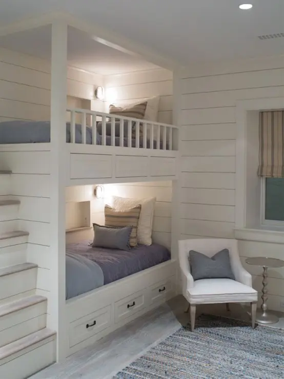 اتاق خواب ساحلی سفید با تختخواب دو طبقه توکار