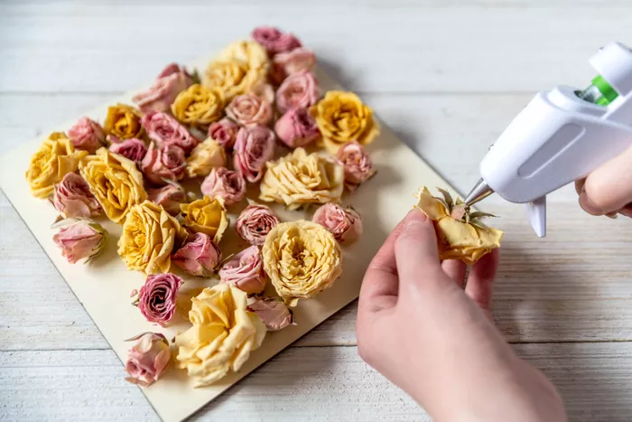 آموزش ساخت تابلو با گل رز