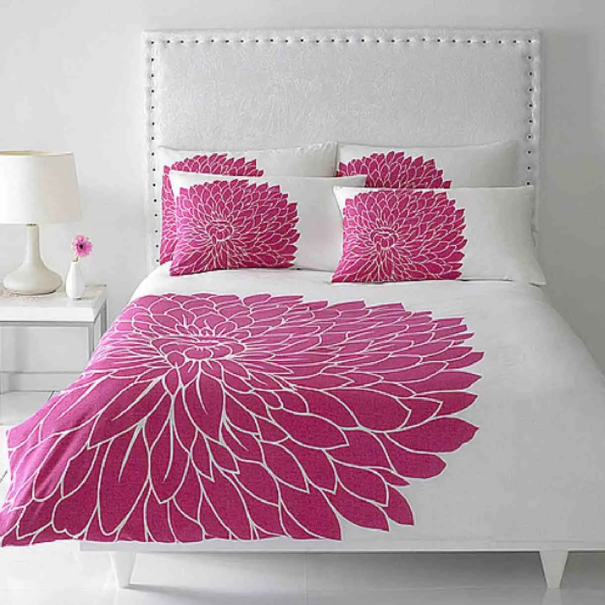 sweet bedroom interior design with pink color